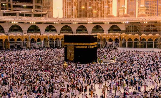 Platinium Umrah For Triple 15 Days